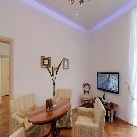 Mihe - Two-bedroom With Balcony And Sea View دوبروفينك