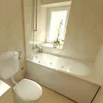 Mihe - Two-bedroom With Balcony And Sea View Apartamento