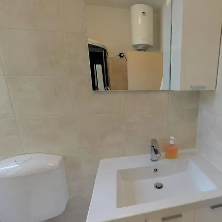 Mihe - Two-bedroom With Balcony And Sea View *