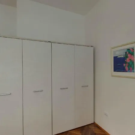 Mihe - Two-bedroom With Balcony And Sea View