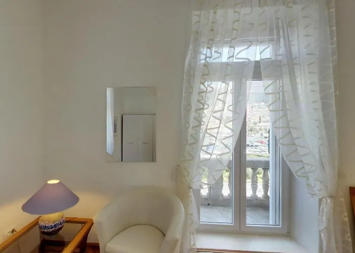 Mihe - Two-bedroom With Balcony And Sea View *